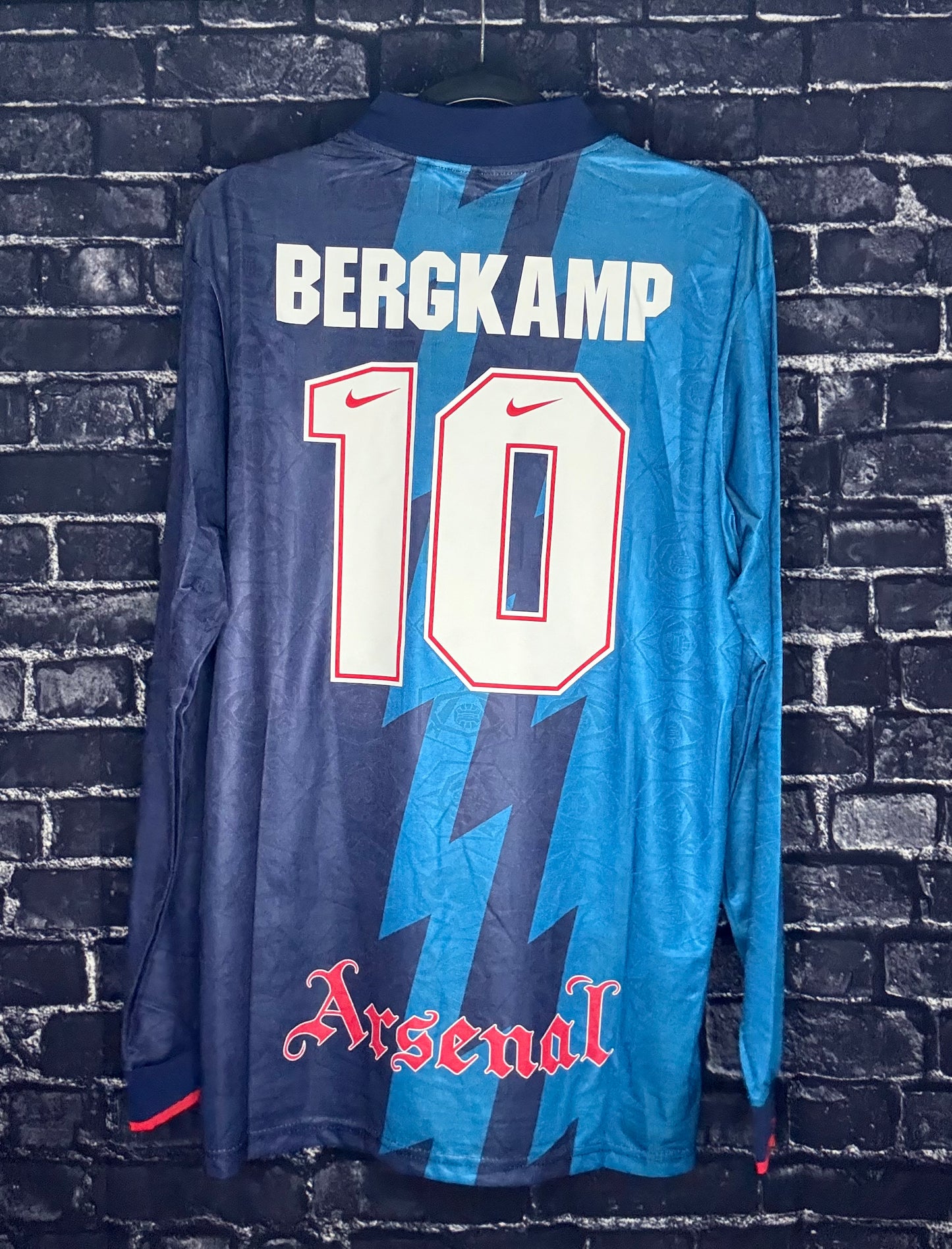 Arsenal 1995/96 Away - Dennis Bergkamp (L)