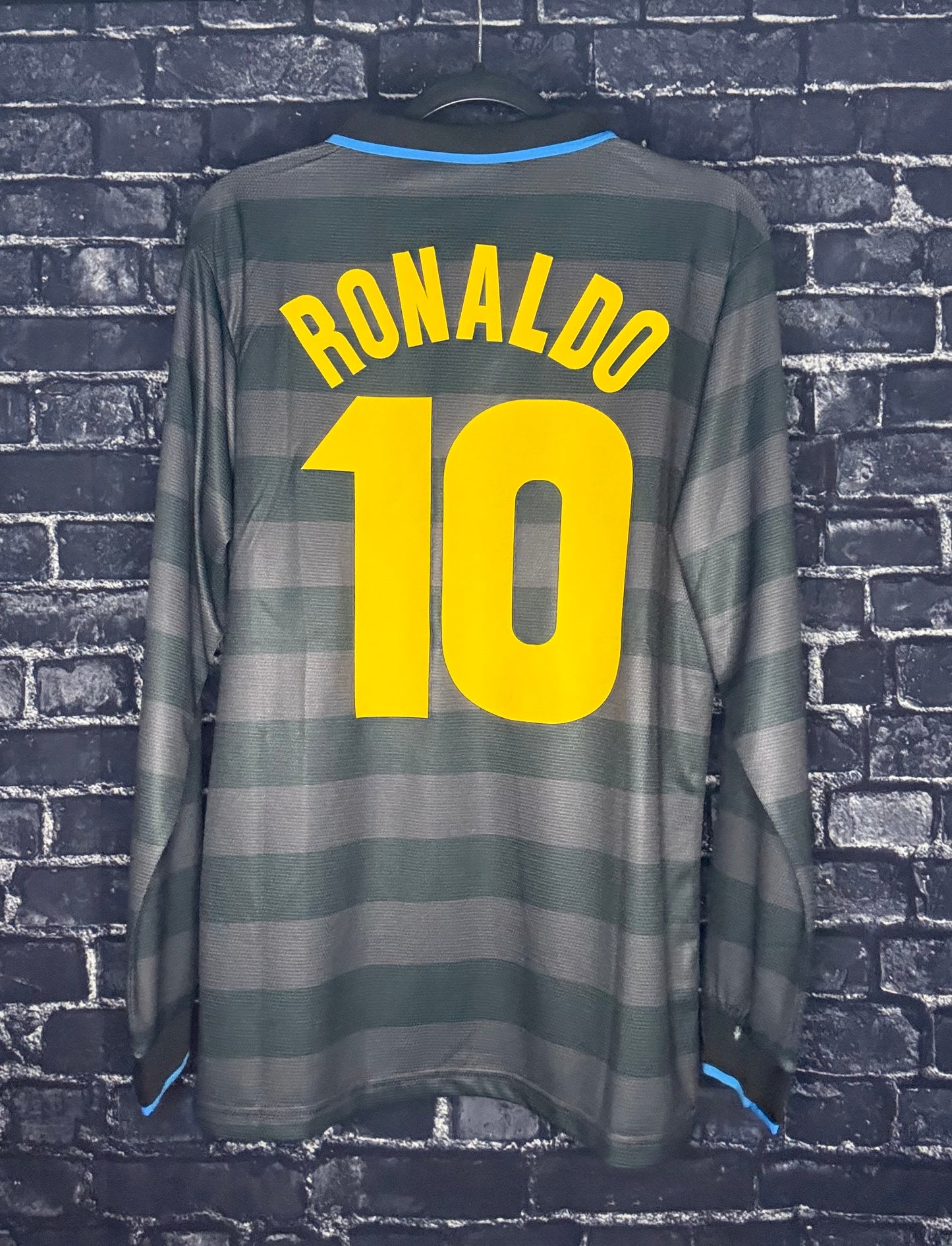 Inter Milan 1997/98 Third - Ronaldo (L)