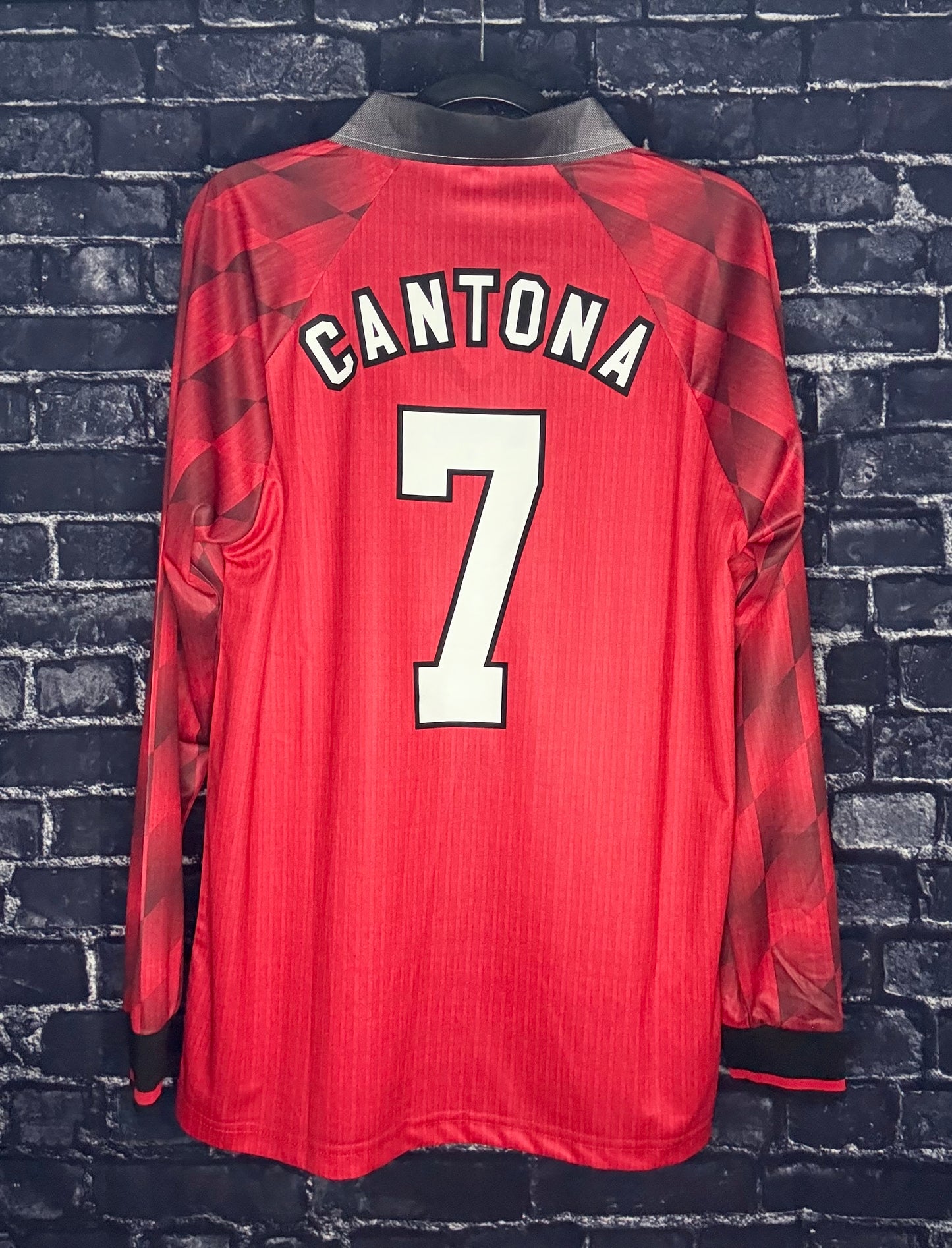 Manchester United 1996/97 Home - Eric Cantona (L)